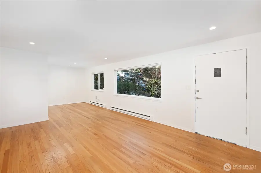 2606 4th Avenue N, Seattle, WA 98109 - #2