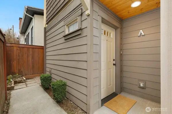 4735 Delridge Way Sw #A, Seattle, WA 98106