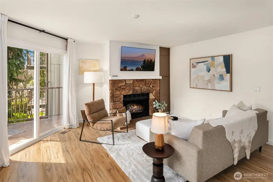 18003 108th Avenue Ne #B2, Bothell, WA 98011 - #3