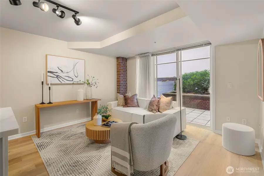 124 Bellevue Avenue E #206, Seattle, WA 98102 - #3