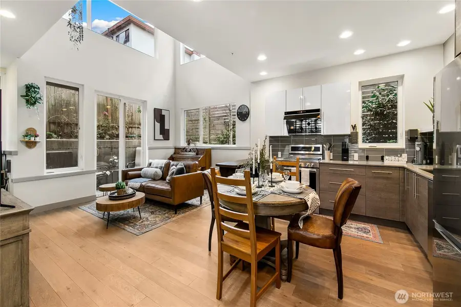 4329 Woodland Park Avenue N, Seattle, WA 98103 - #2