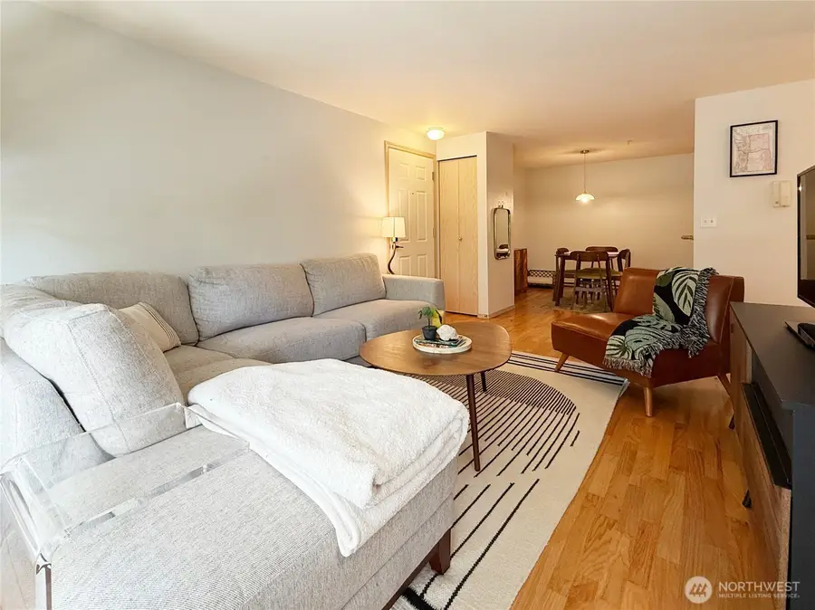 12050 15th Avenue Ne #301, Seattle, WA 98125 - #3