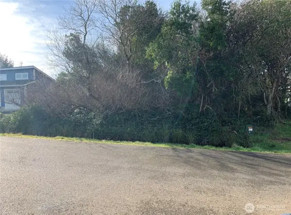 345 S Wynoochee Drive #289, Ocean Shores, WA 98569