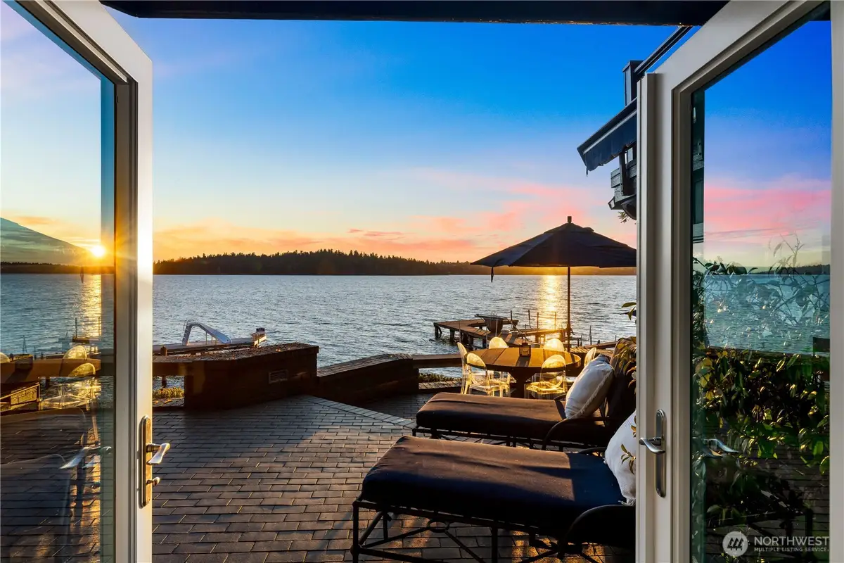 18 Holly Lane, Mercer Island, WA 98040 - #1