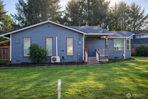 329 Sextans Avenue Sw, Ocean Shores, WA 98569