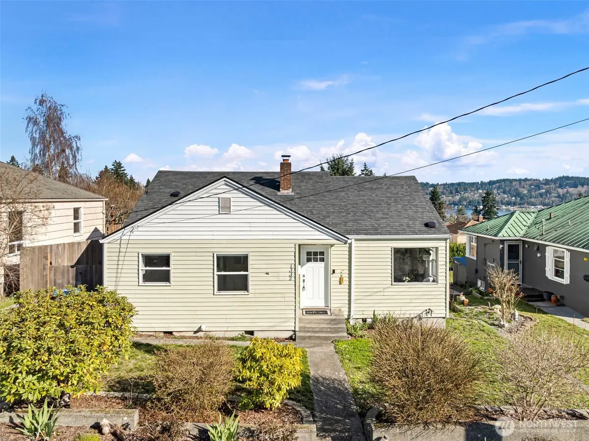 1332 Nipsic Avenue, Bremerton, WA 98310 - #1