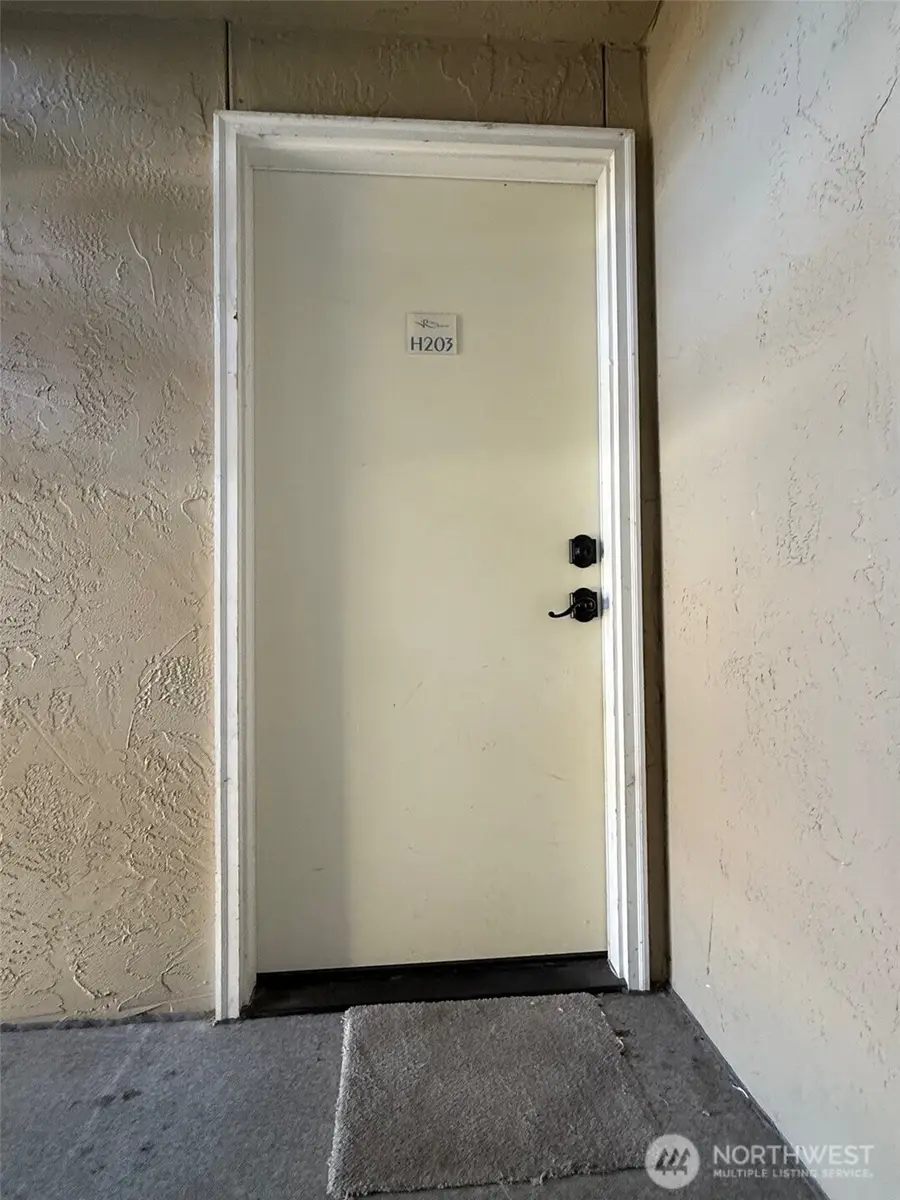 1840 S 284th Lane #H-203, Federal Way, WA 98003 - #2