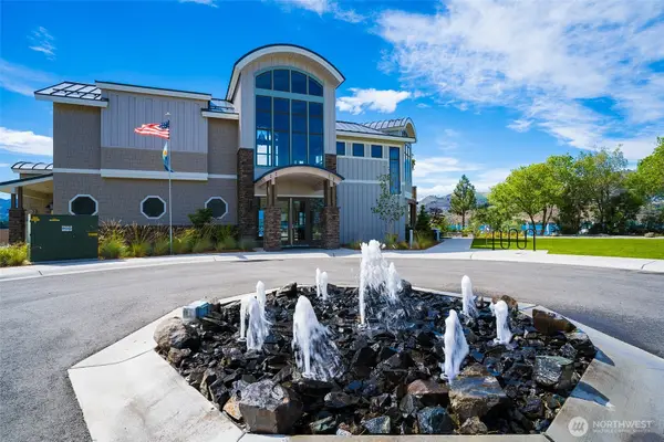 1350 W Woodin Ave #C18, Chelan, WA 98816