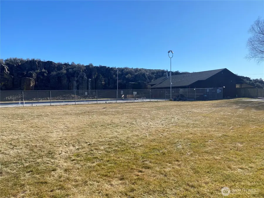 2406 Stubble Drive, Ephrata, WA 98823 - #2