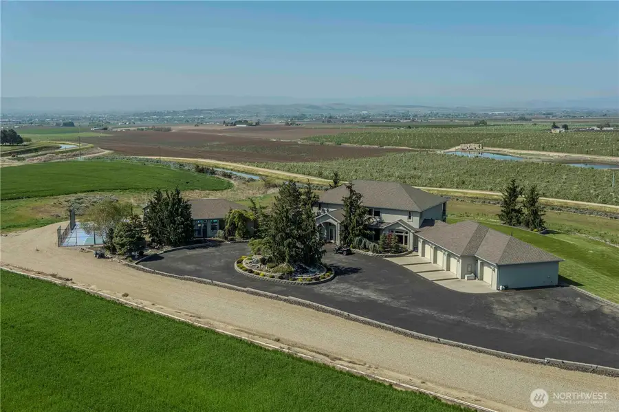 1050 Lewandowski Road, Sunnyside, WA 98944 - #3