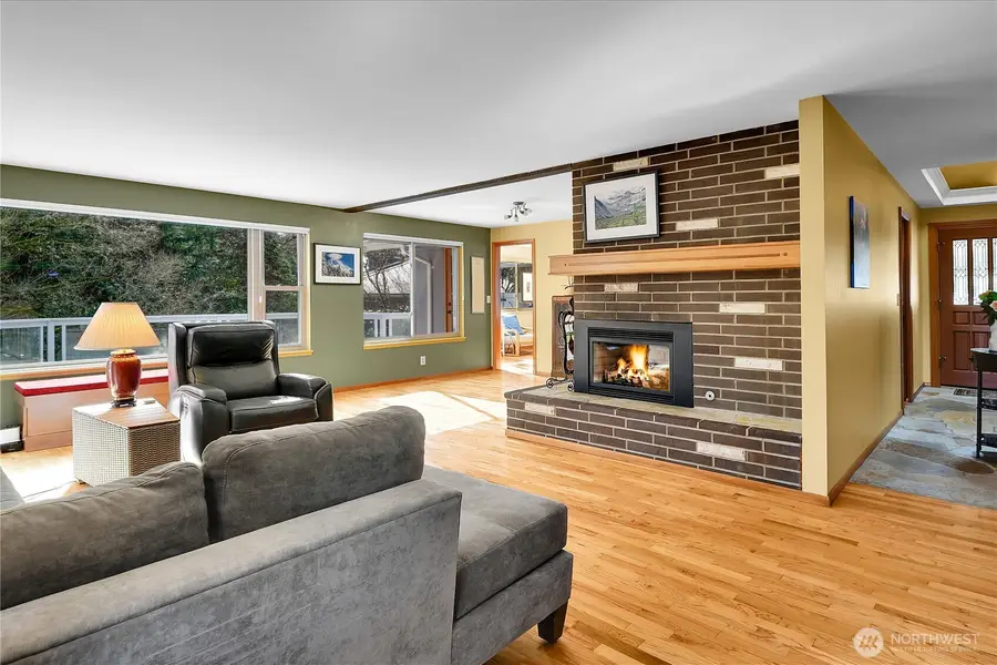 18722 56th Avenue Ne, Kenmore, WA 98028 - #3