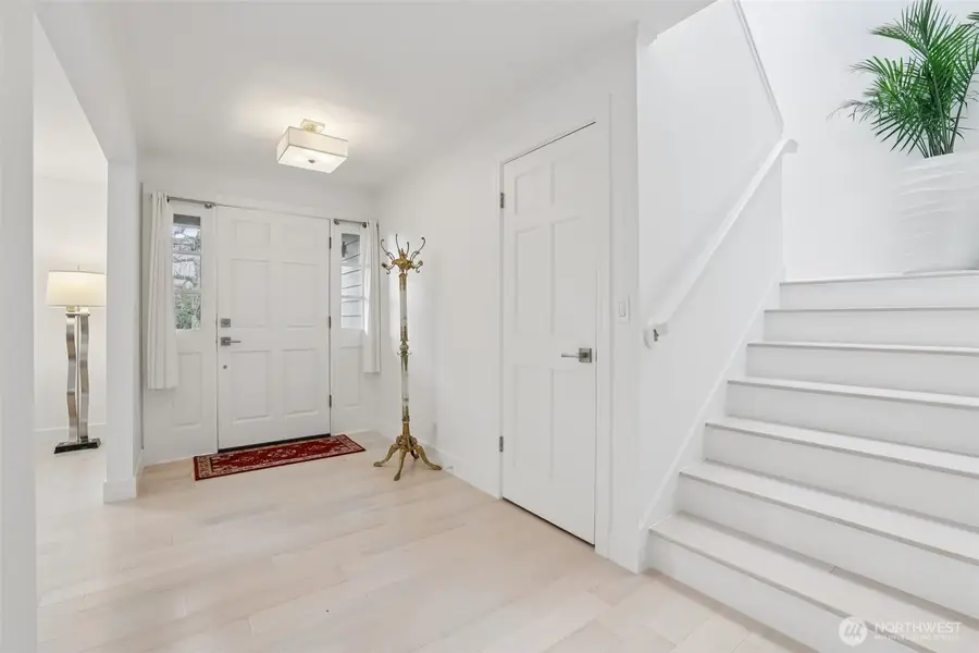 15732 111th Avenue Ne, Bothell, WA 98011 - #3