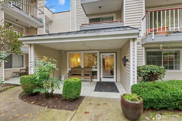 132 NE 95th Street #B309, Seattle, WA 98115