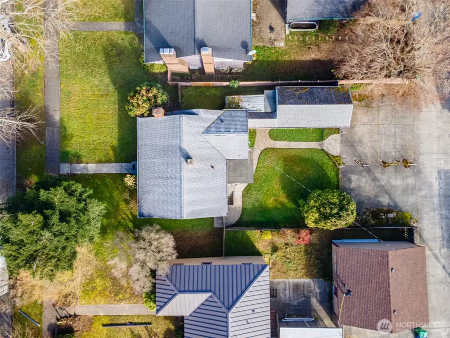 3828 48th Avenue Sw, Seattle, WA 98116 - #3