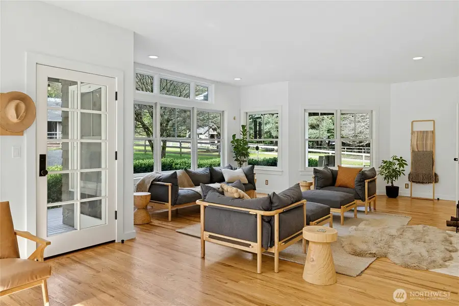 5256 Old Mill Road Ne, Bainbridge Island, WA 98110 - #3