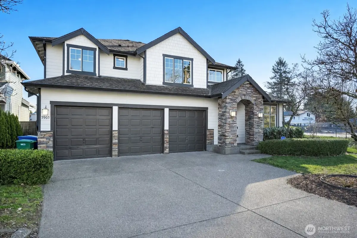 3903 NE 21st Street, Renton, WA 98056 - #1