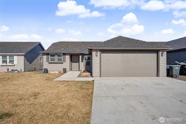1118 W Sequoia Road, Moses Lake, WA 98837