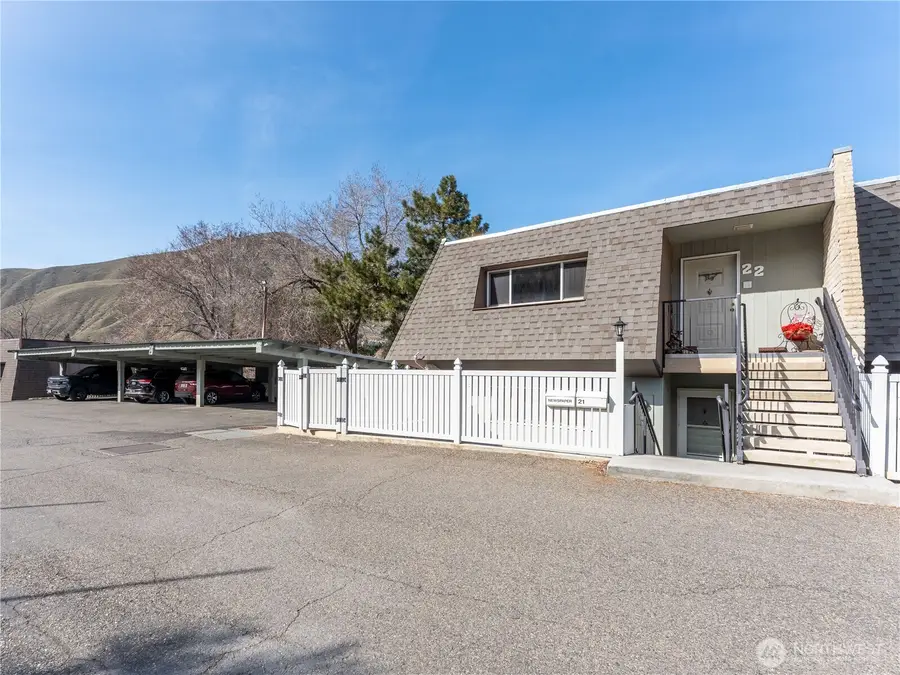1818 Skyline Drive #21, Wenatchee, WA 98801 - #2
