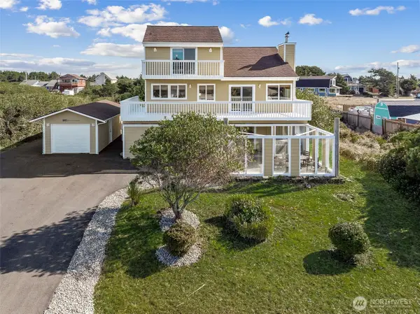 898 S Sand Dune Avenue Sw, Ocean Shores, WA 98569