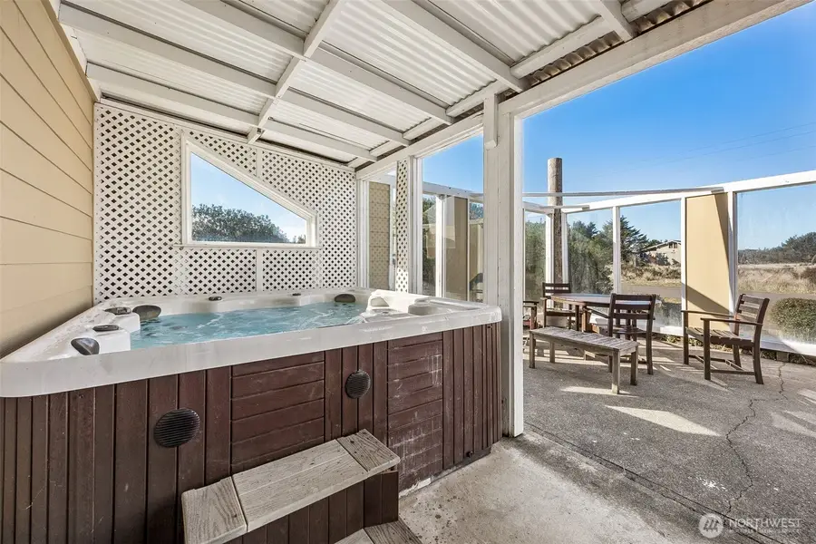 898 S Sand Dune Avenue Sw, Ocean Shores, WA 98569 - #2