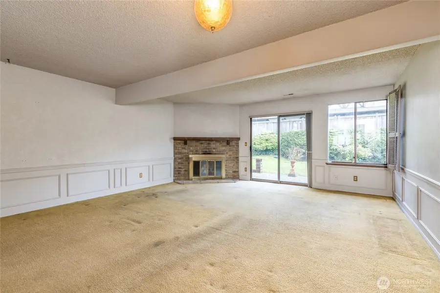 317 SW 112th Street #302, Seattle, WA 98146 - #2