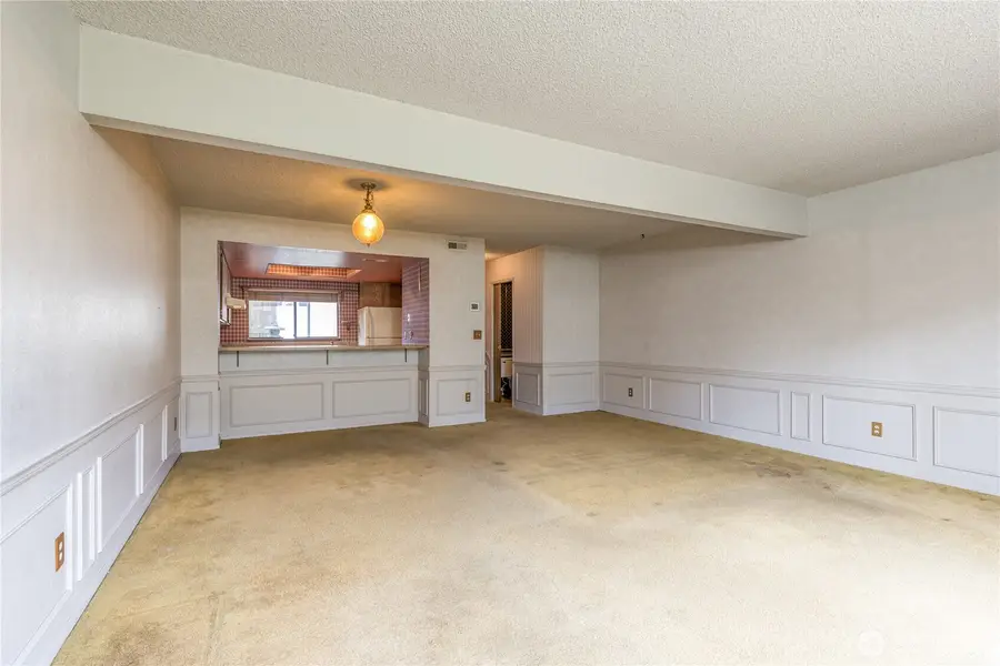 317 SW 112th Street #302, Seattle, WA 98146 - #3