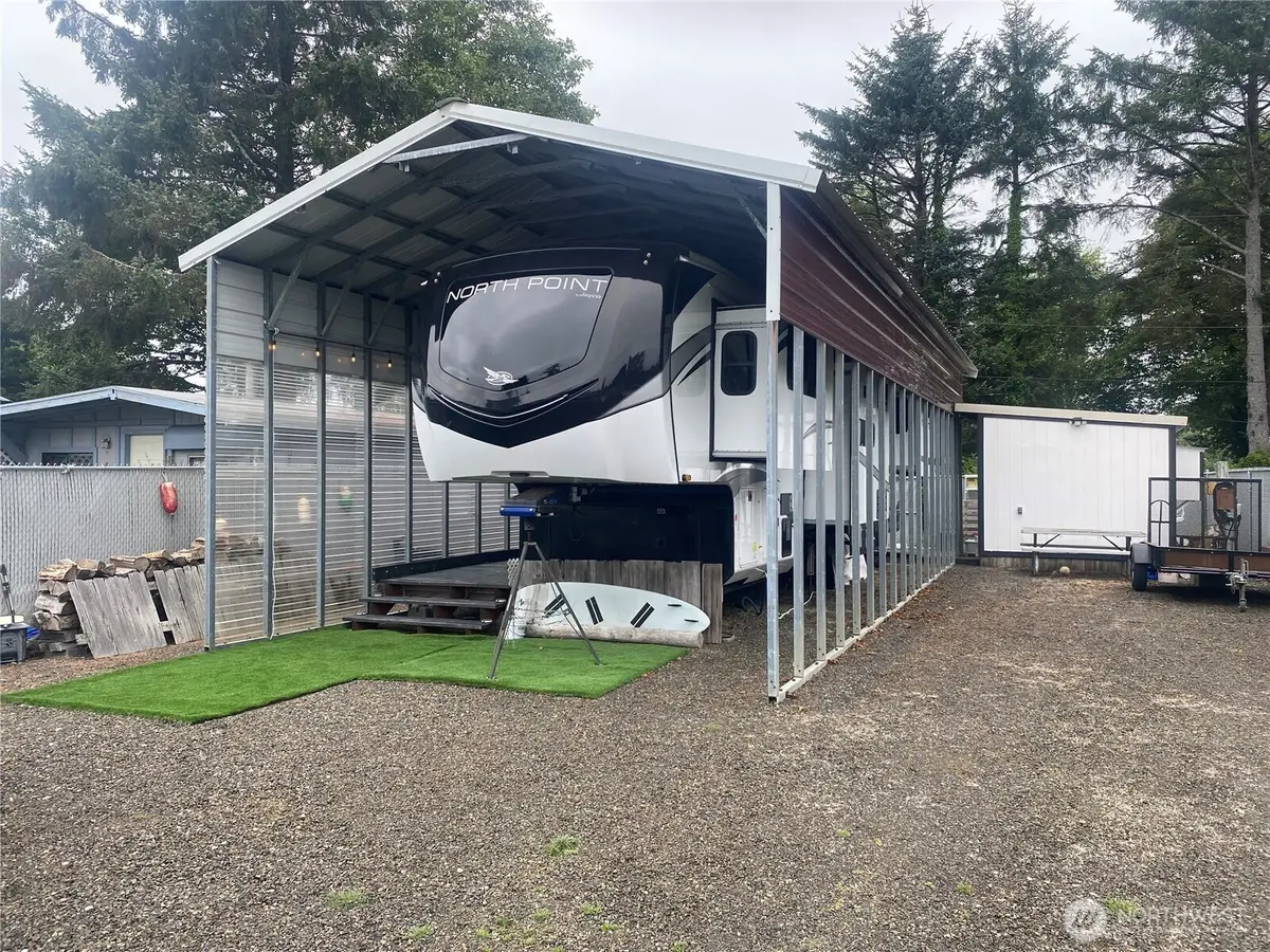 132 Victoria Loop Ne, Ocean Shores, WA 98569 - #1