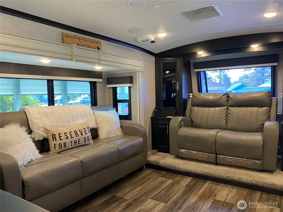 132 Victoria Loop Ne, Ocean Shores, WA 98569 - #2