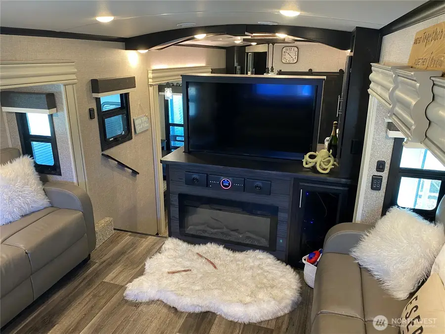 132 Victoria Loop Ne, Ocean Shores, WA 98569 - #3