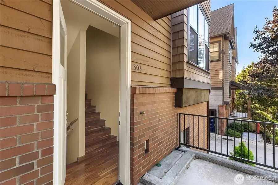 303 Bellevue Way Se, Bellevue, WA 98004 - #2