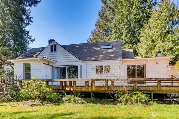 9813 NE 21st Street #4, Bellevue, WA 98004