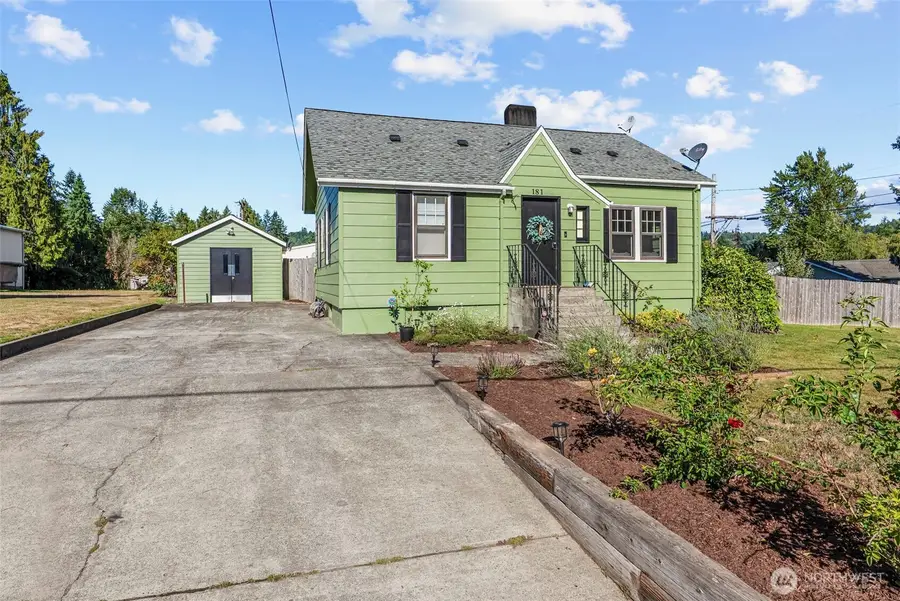 181 Beacon Hill Drive, Longview, WA 98632 - #2