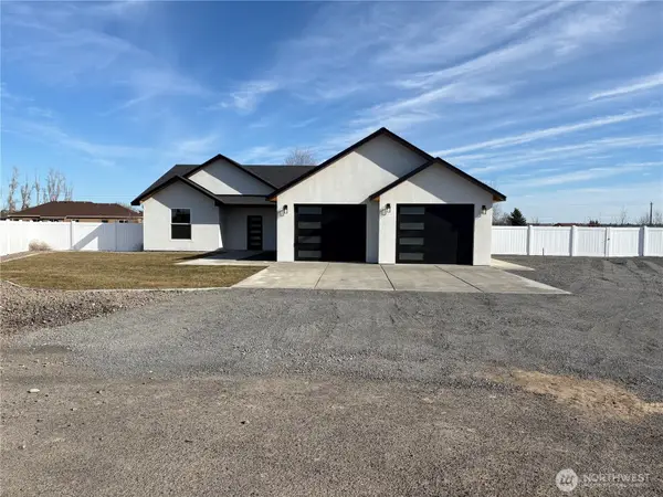 3037 Blackbird Place Ne, Moses Lake, WA 98837