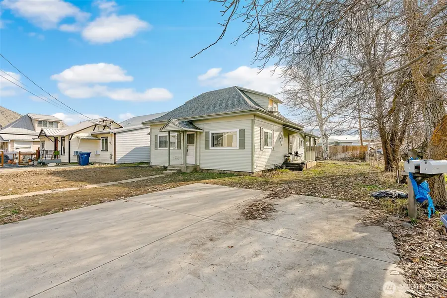 110 E Pleasant Avenue #1 & 2, Cashmere, WA 98815 - #2