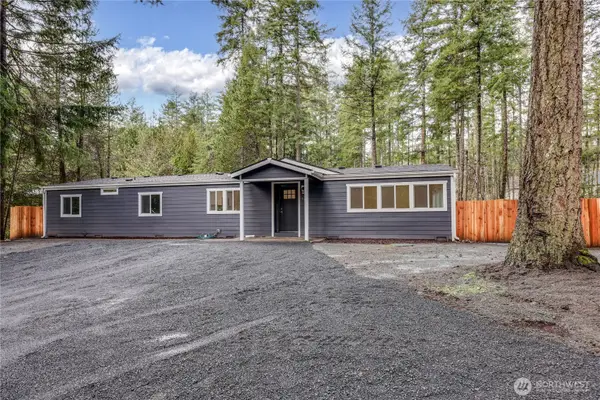 160 E Barnsby Place, Shelton, WA 98584