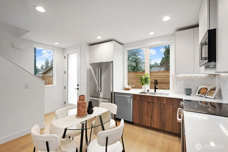 3214 47th Avenue Sw, Seattle, WA 98116 - #3