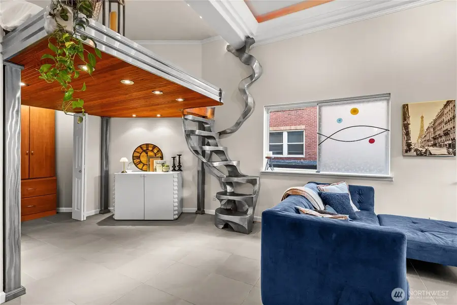 621 5th Avenue N #102, Seattle, WA 98109 - #3