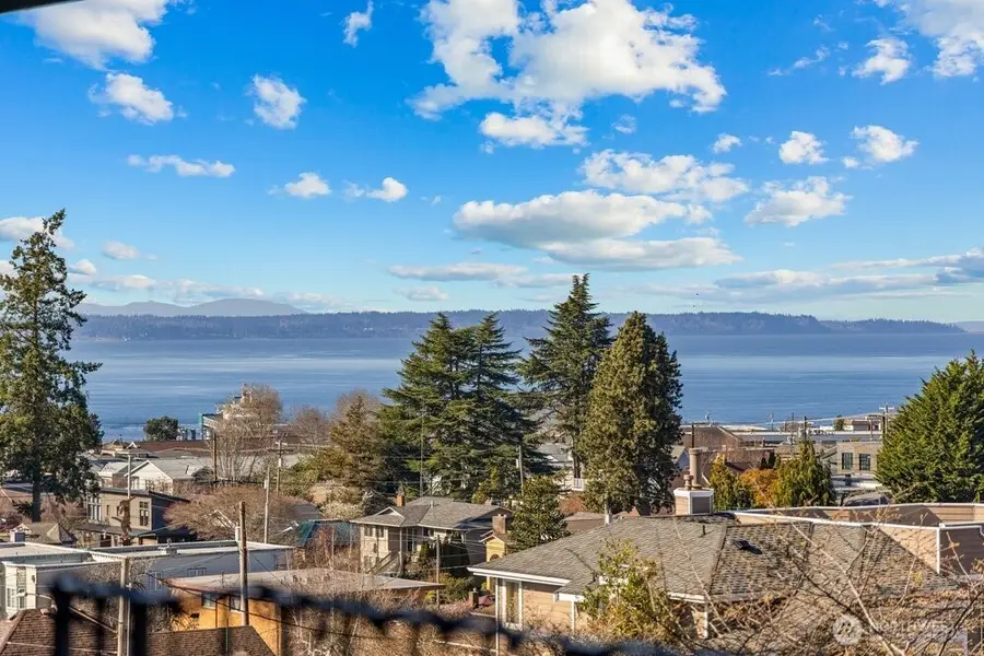 712 Alder Street, Edmonds, WA 98020 - #3