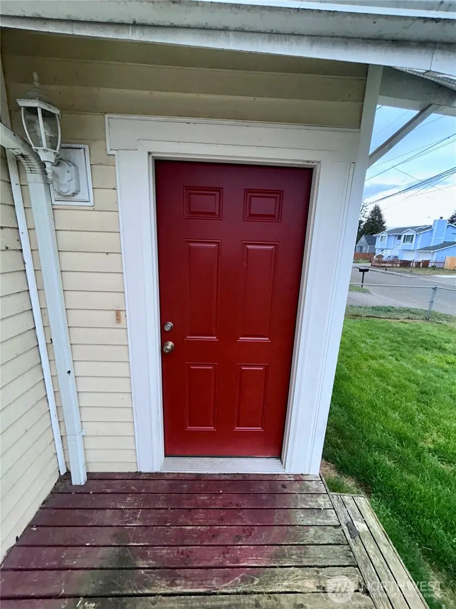 230 S 79th Street, Tacoma, WA 98408 - #3
