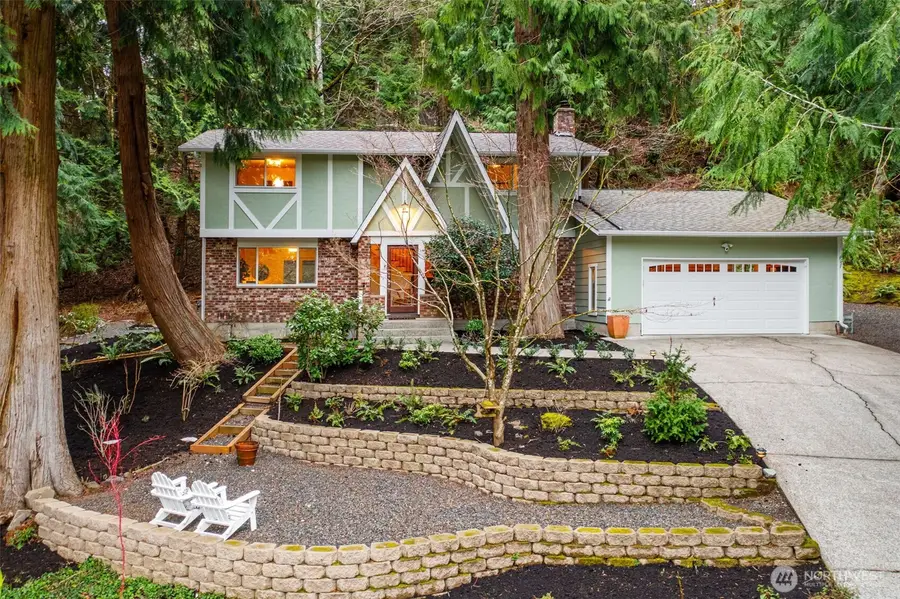 8205 NE Blakely Court W, Bainbridge Island, WA 98110 - #2
