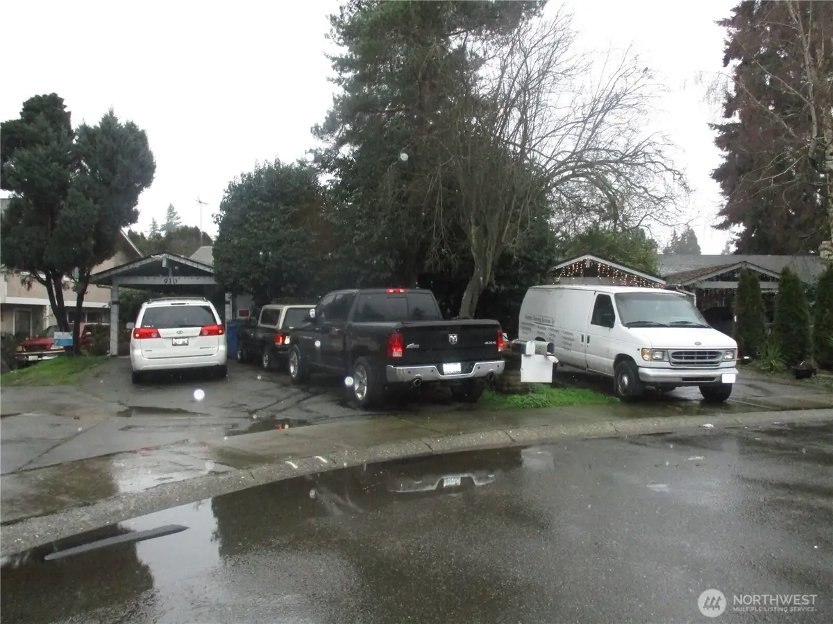 910 142nd Avenue Se #7, Bellevue, WA 98007 - #1