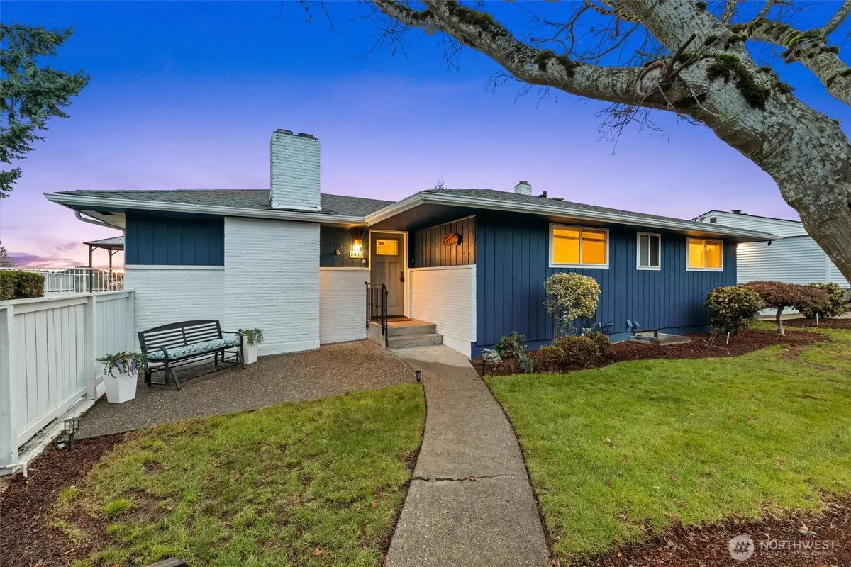 3415 N Garden Avenue, Renton, WA 98056 - #1