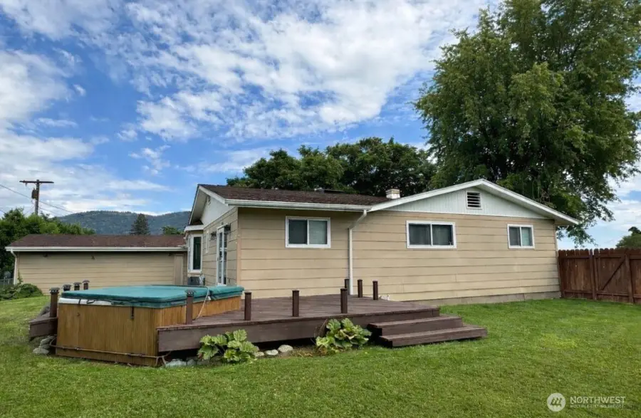 1127 Central Avenue, Oroville, WA 98844 - #3