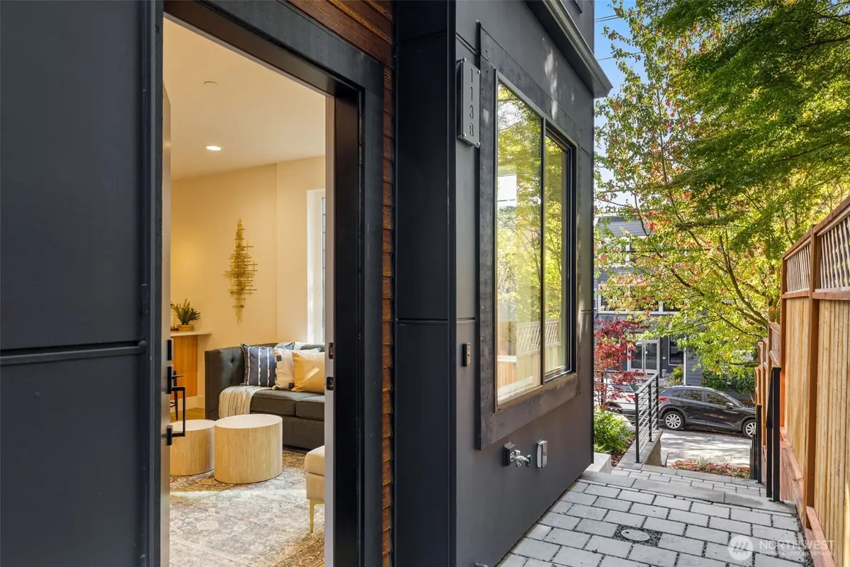 113 24th Avenue E #B, Seattle, WA 98112 - #1