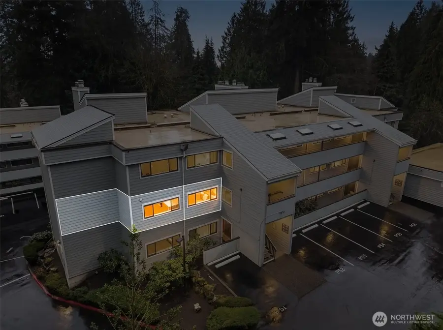 13741 15th Avenue Ne #C3, Seattle, WA 98125 - #2