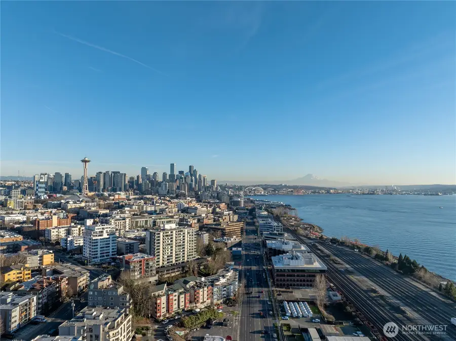 601 W Mercer Place #301, Seattle, WA 98119 - #2