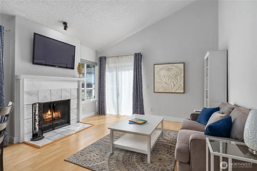 14401 SE Petrovitsky Road #G204, Renton, WA 98058 - #3