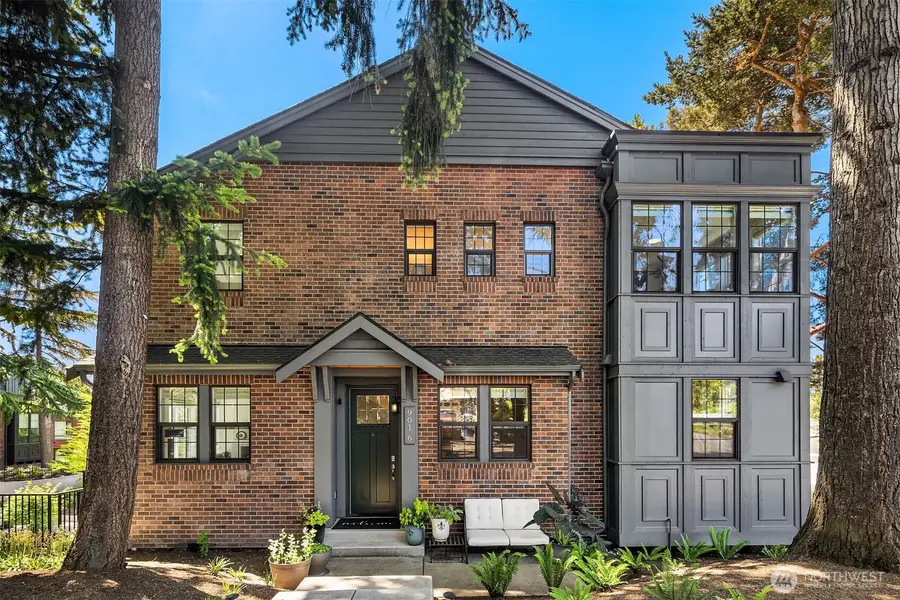 901 W Mcgraw Street #6, Seattle, WA 98119 - #2