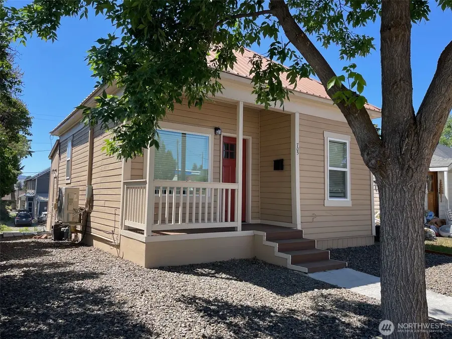 705 N Water Street, Ellensburg, WA 98926 - #2