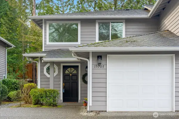 15907 NE 40th Way #32A, Redmond, WA 98052